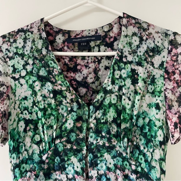 French connection eyelet closure peplum blouse - Picture 8 of 14